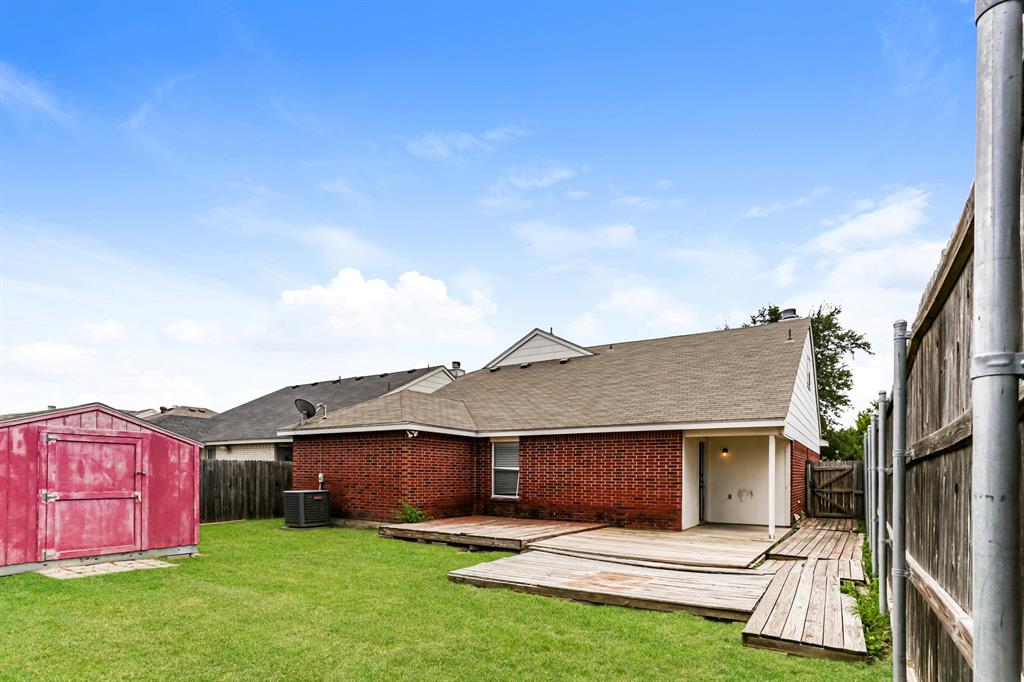 Lakes Of River Trails South - Residential