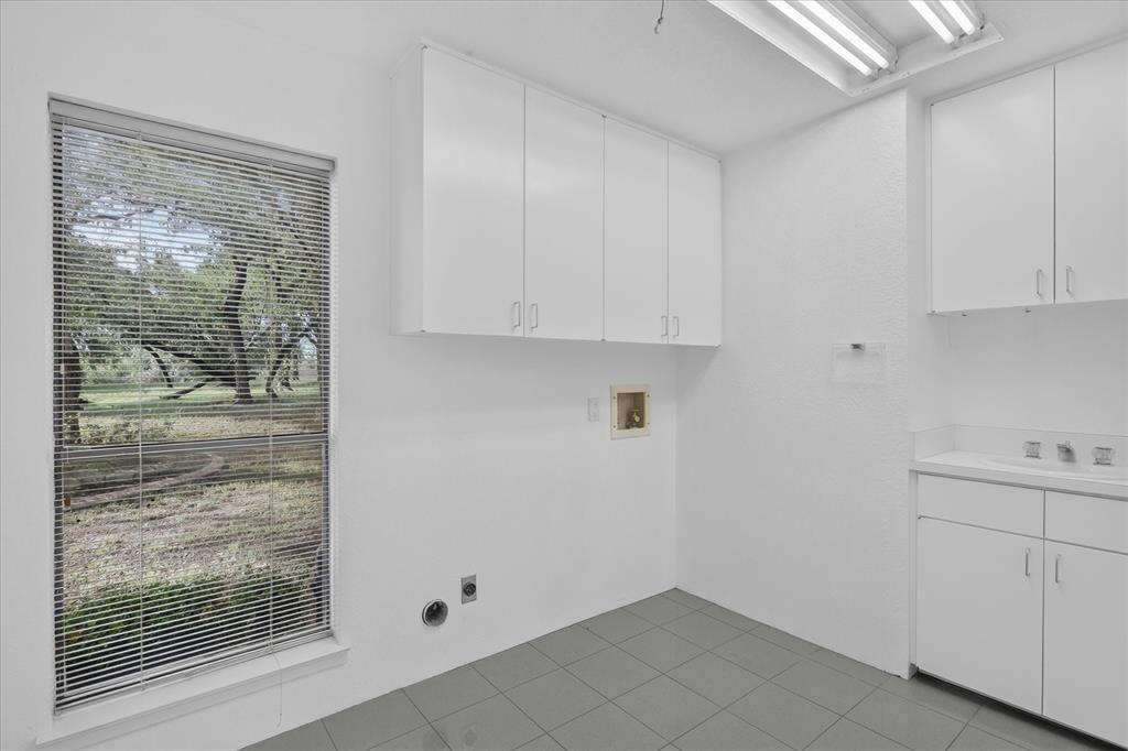 Lake Country Estates Add - Residential