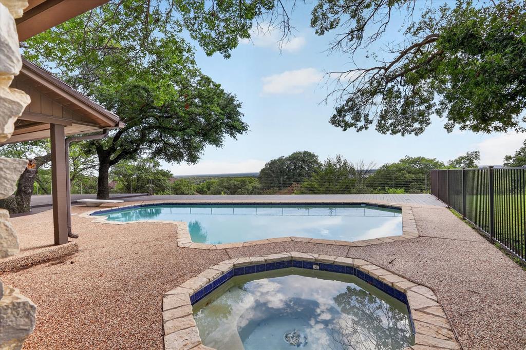 Lake Country Estates Add - Residential