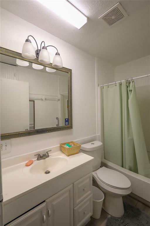 THUNDERBIRD BAY SEC 1 - Residential