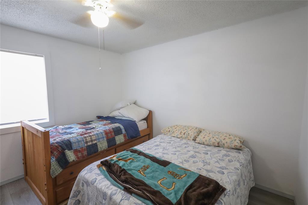 THUNDERBIRD BAY SEC 1 - Residential