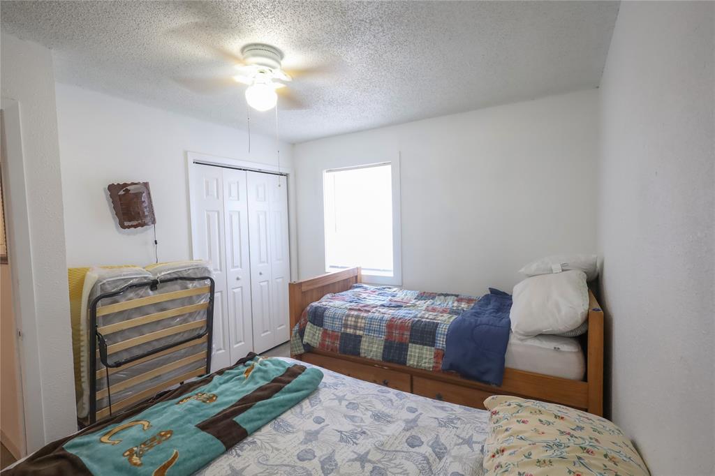 THUNDERBIRD BAY SEC 1 - Residential