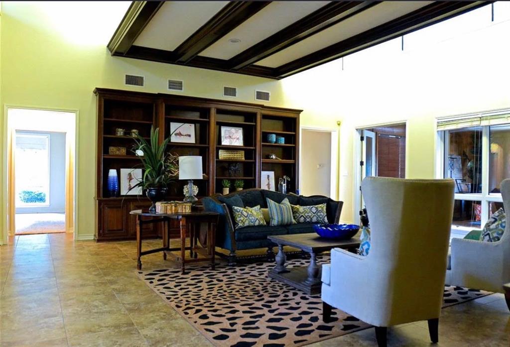 Meadowlake Estate - Residential