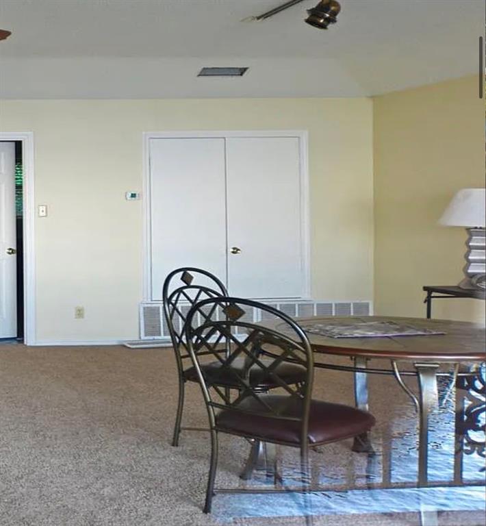 Meadowlake Estate - Residential