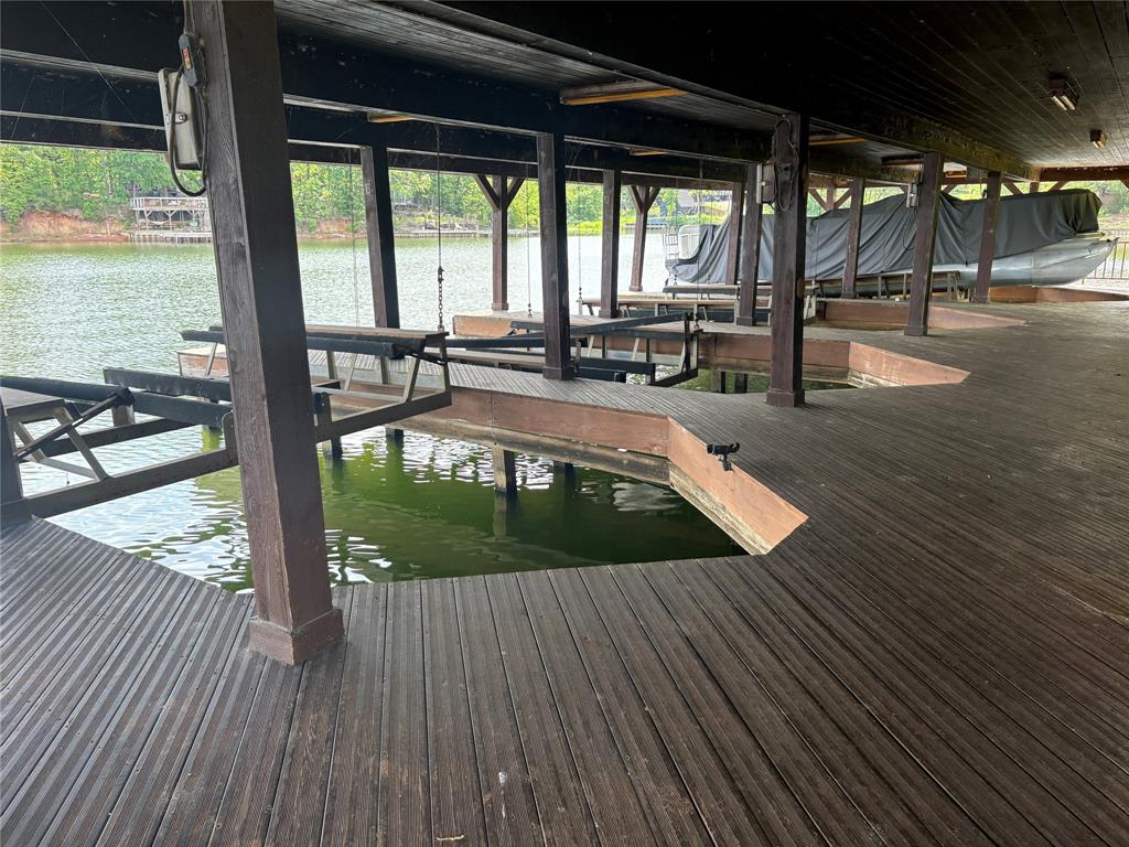 Meadowlake Estate - Residential