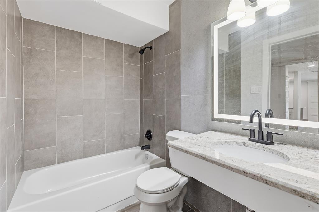 Richland Trace Condos - Residential