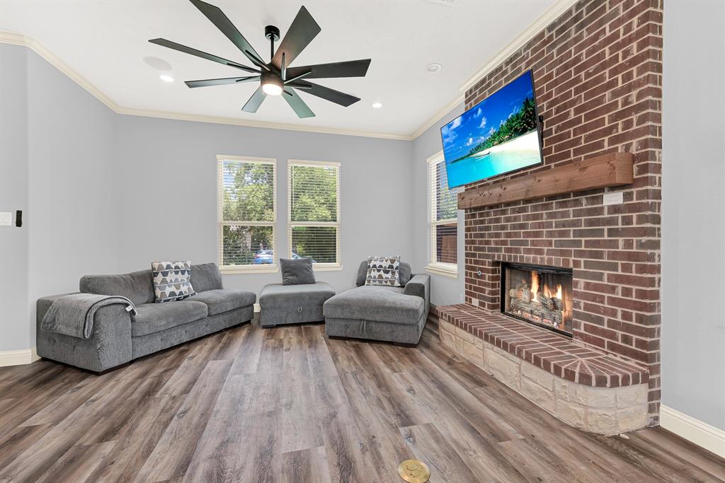VAN ALSTYNE - Residential