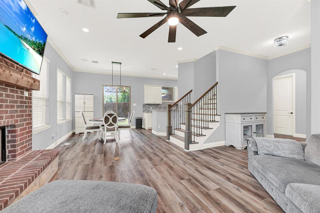 VAN ALSTYNE - Residential