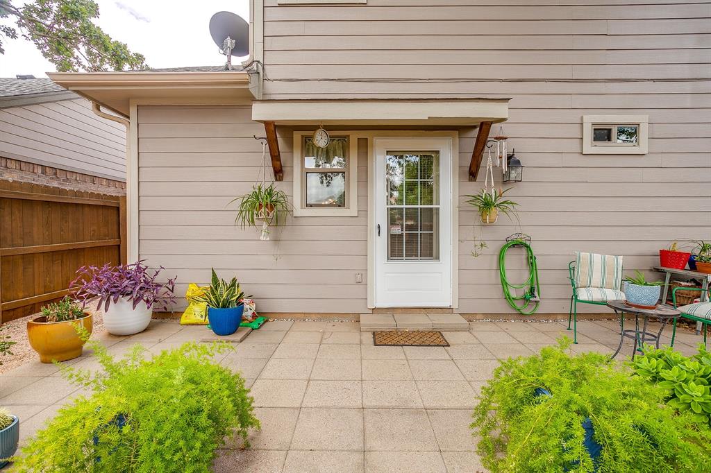Cobblestone Court - Residential