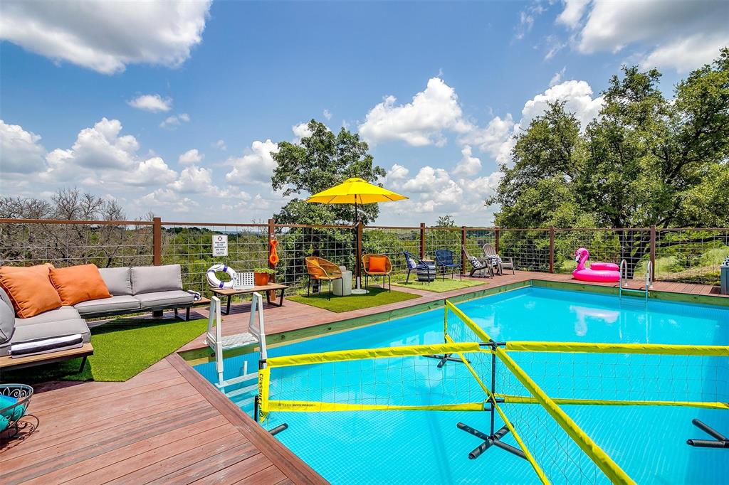 CastleBerry - Commercial Sale