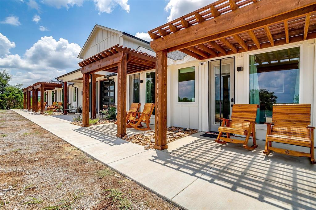 CastleBerry - Commercial Sale