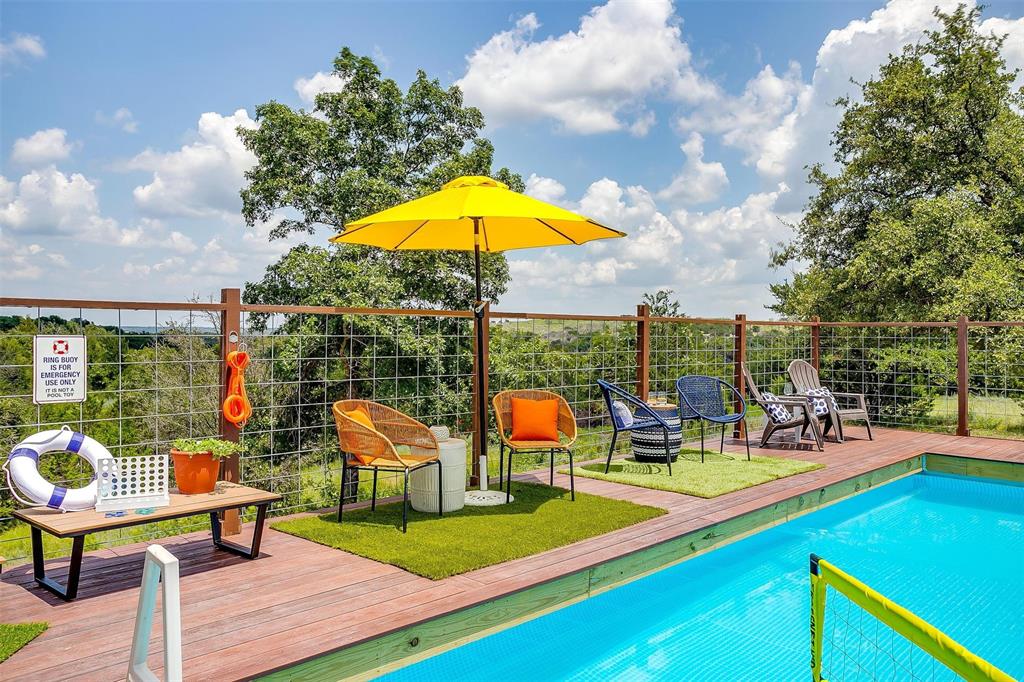 CastleBerry - Commercial Sale