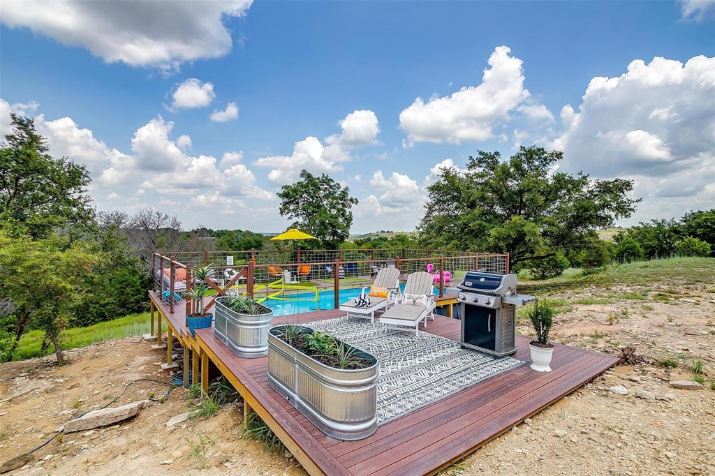 CastleBerry - Commercial Sale