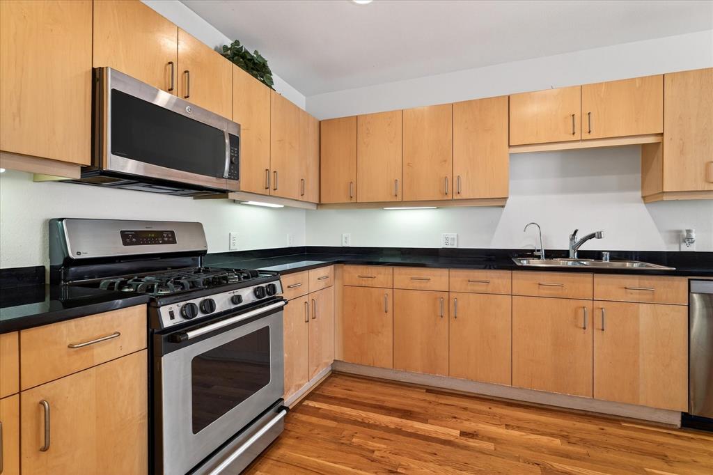 Aventura Condos - Residential