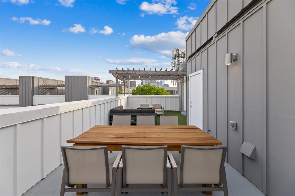 Skyline Ters - Residential