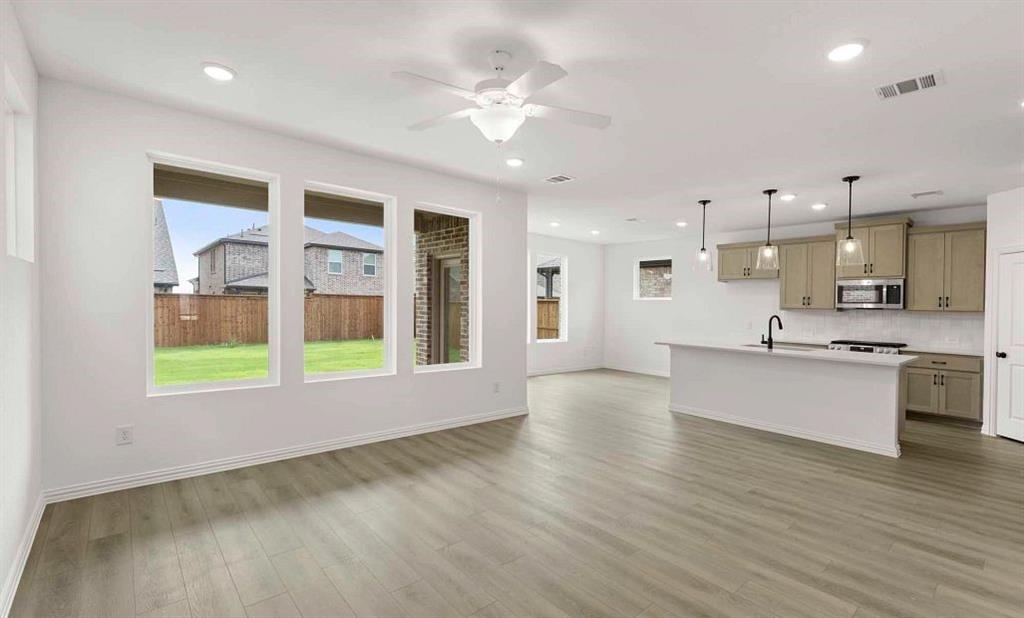 Creekview Fossil Ridge - Residential