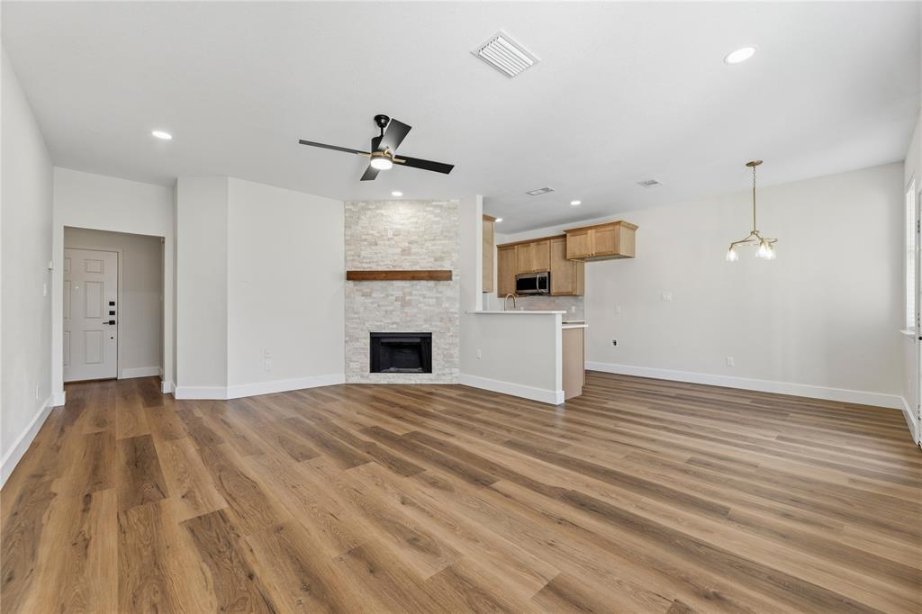 Lost Spurs Add - Residential