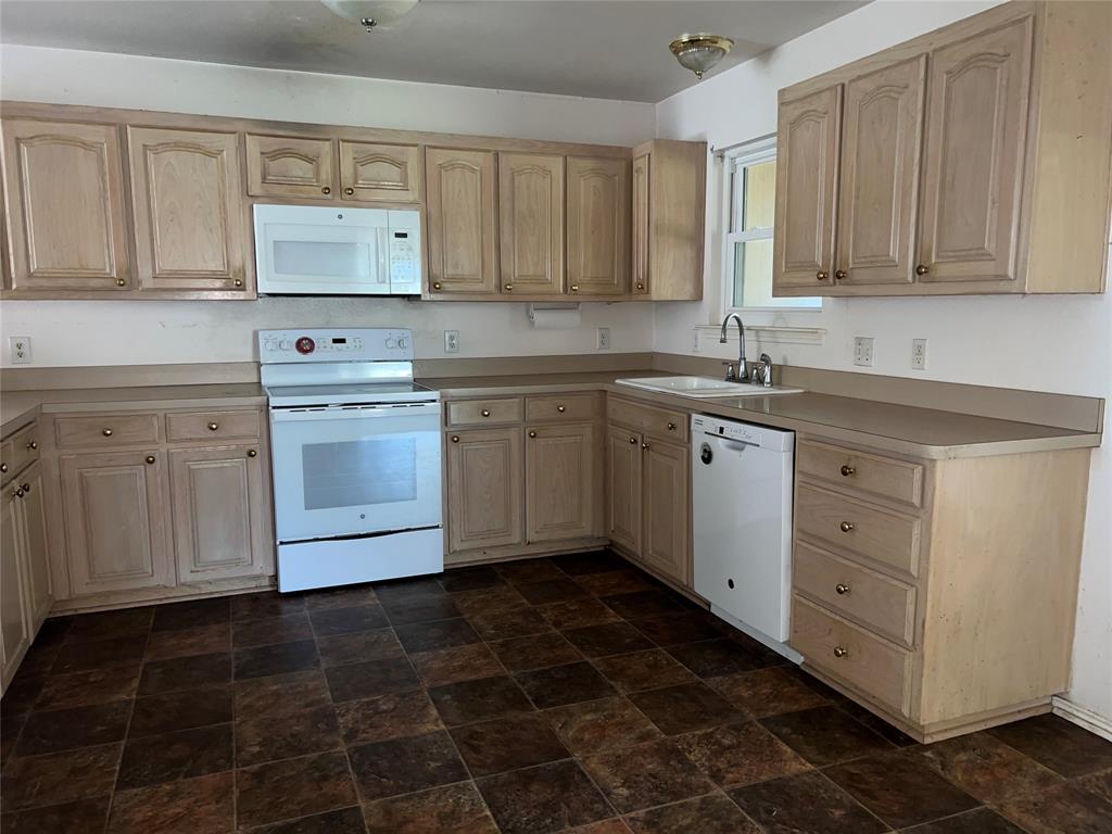 WESTHILL TERRACE - Residential Income