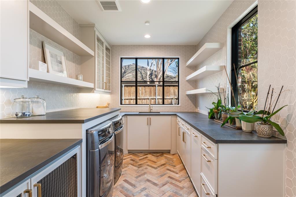Midway Hills - Residential