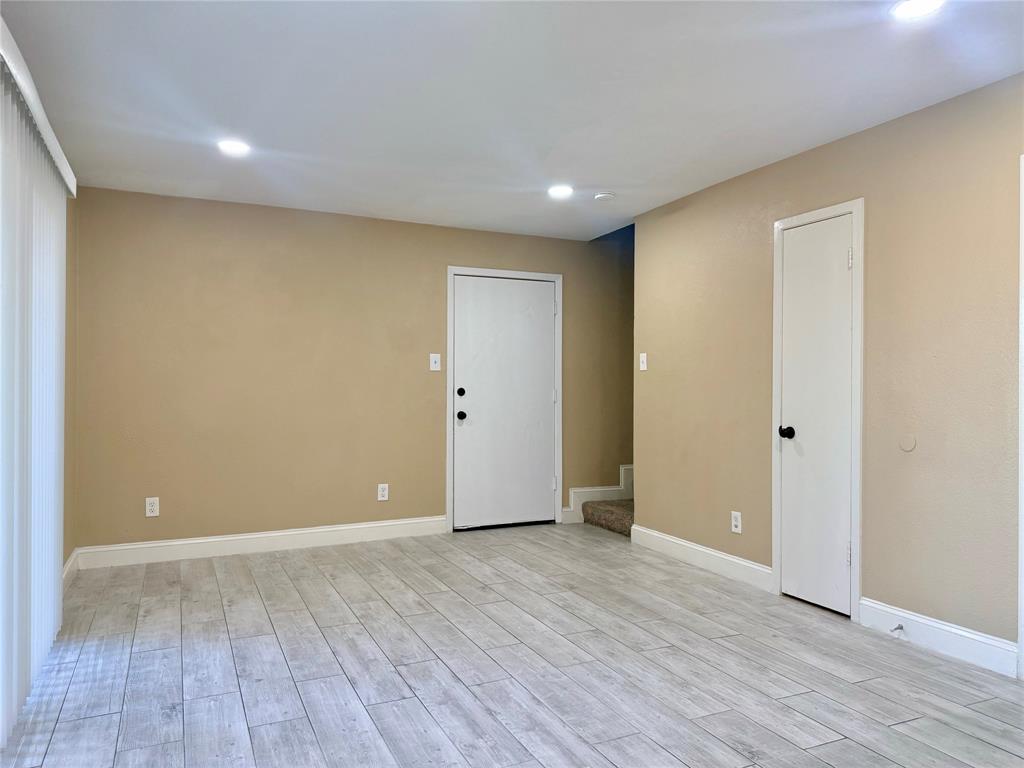 Las Colonitas Condo - Residential