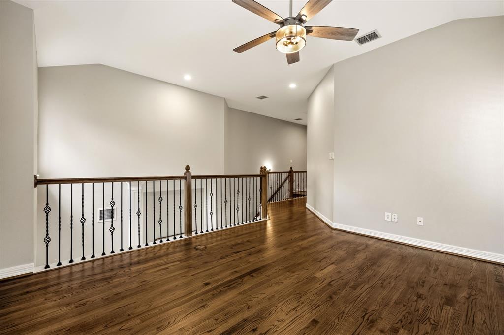 Hall Howell - Residential