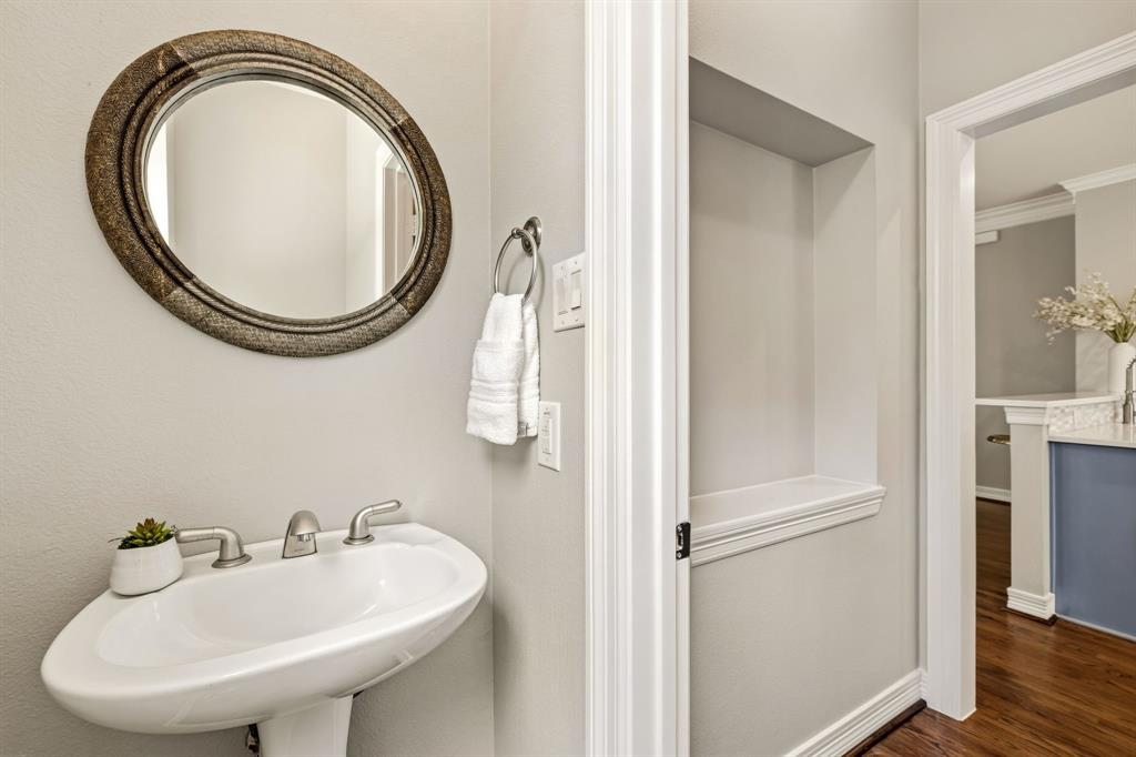 Hall Howell - Residential