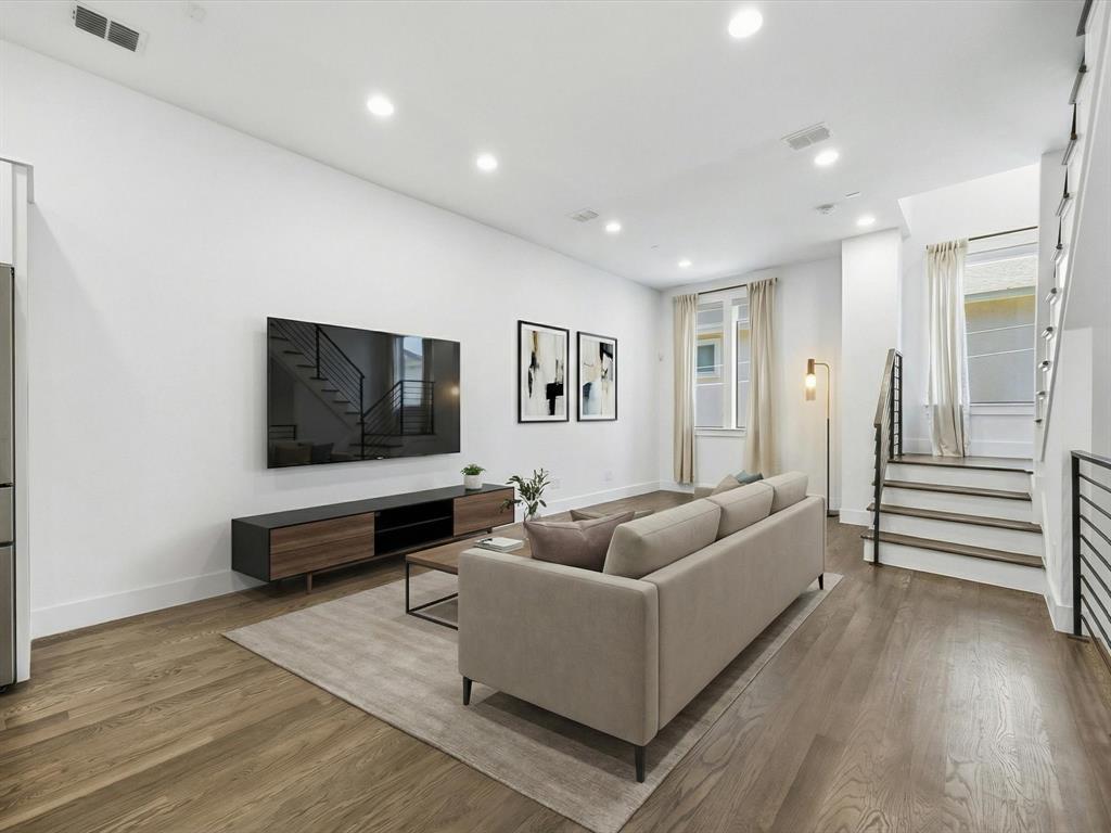 Drayton Court - Residential