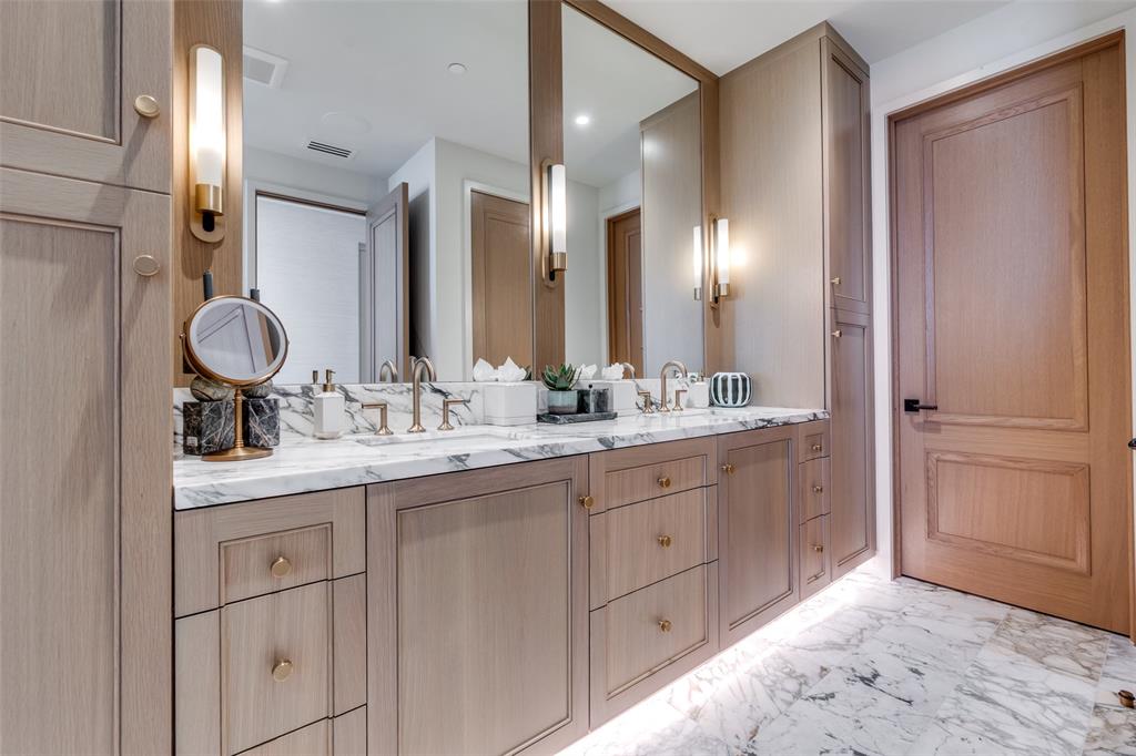 South Tower Residences - Residential