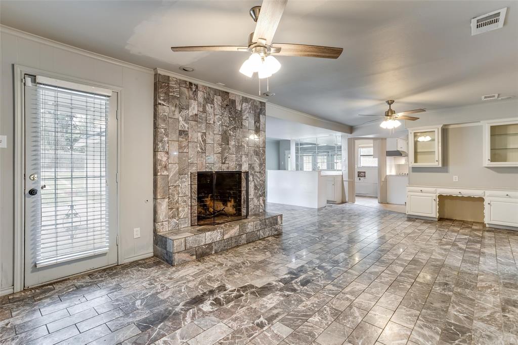 Glen Oaks #11 - Residential