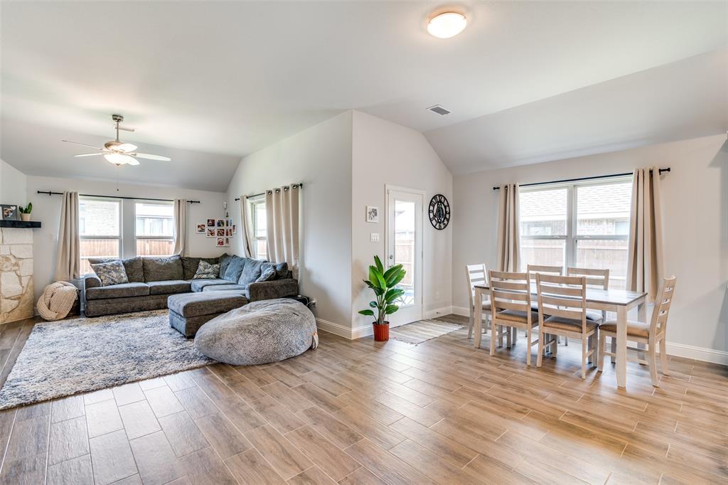 Woodland Crk Ph 3 - Residential Lease