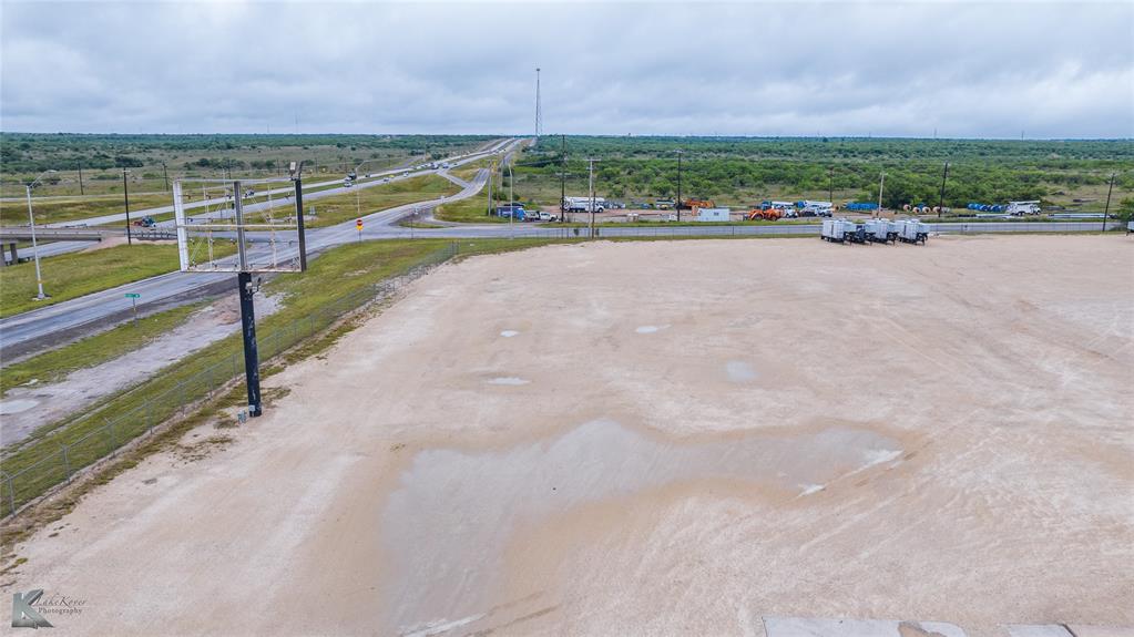 R383 - Commercial Sale
