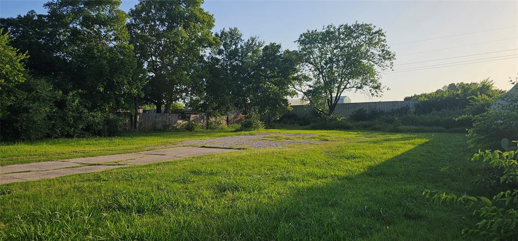 HARDIN - Land