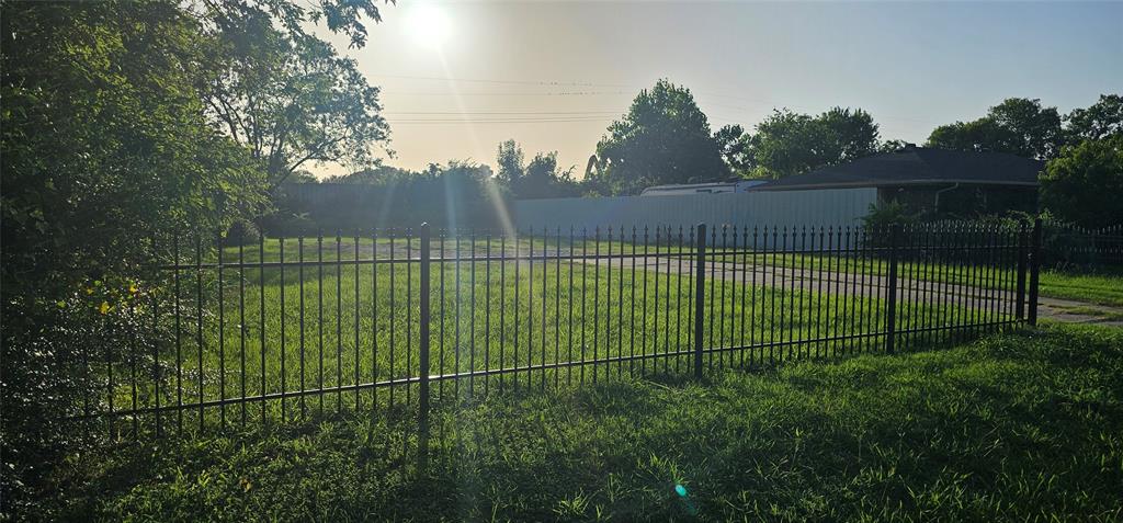 HARDIN - Land