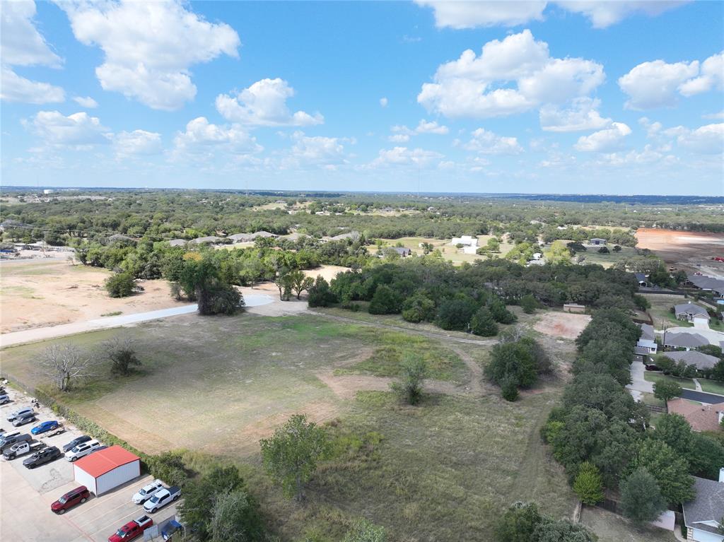 PREMIER COMMERCIAL DEVELOPMENT OPPORTUNITY ON HIGH-TRAFFIC US HIGHWAY 180 CORRIDOR, WEATHERFORD, TX (PARKER COUNTY)

An exceptional opportunity awaits to acquire a prime, development-ready 7.2-acre commercial tract strategically positioned just off the highly active US Highway 180, the major thoroughfare connecting Weatherford and Hudson Oaks. This land is situated in the heart of Parker County, officially recognized as the highest-growing county in the state of Texas, offering immense potential for business growth and long-term investment appreciation. The site is truly shovel-ready, having been successfully rezoned to C-1 Commercial, with the plat officially approved by the City of Weatherford, and all major utilities already run to the site boundary. A significant advantage for developers is the land's predominantly level topography, which will substantially simplify site preparation and reduce overall construction costs. High visibility and unparalleled customer reach are ensured by the property's close proximity to Highway 180, which sustains a powerful daily traffic count ranging from 20,000 to over 40,000 vehicles. For buyers requiring a smaller footprint, the owner is highly flexible and willing to subdivide the 7.2 acres into three or more separate tracts to accommodate specific business needs, making this a customizable and compelling opportunity for diverse commercial ventures. Capitalize on the exploding economic vitality of Weatherford and secure your strategic location in one of Texas's most desirable growth markets.