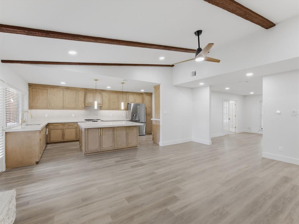 Woodlake 8 - Residential