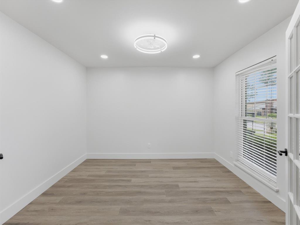 Woodlake 8 - Residential