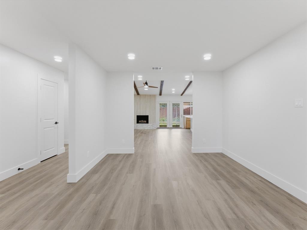 Woodlake 8 - Residential
