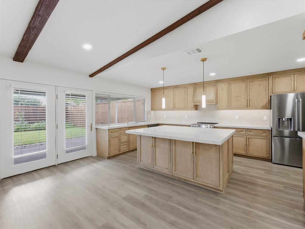 Woodlake 8 - Residential