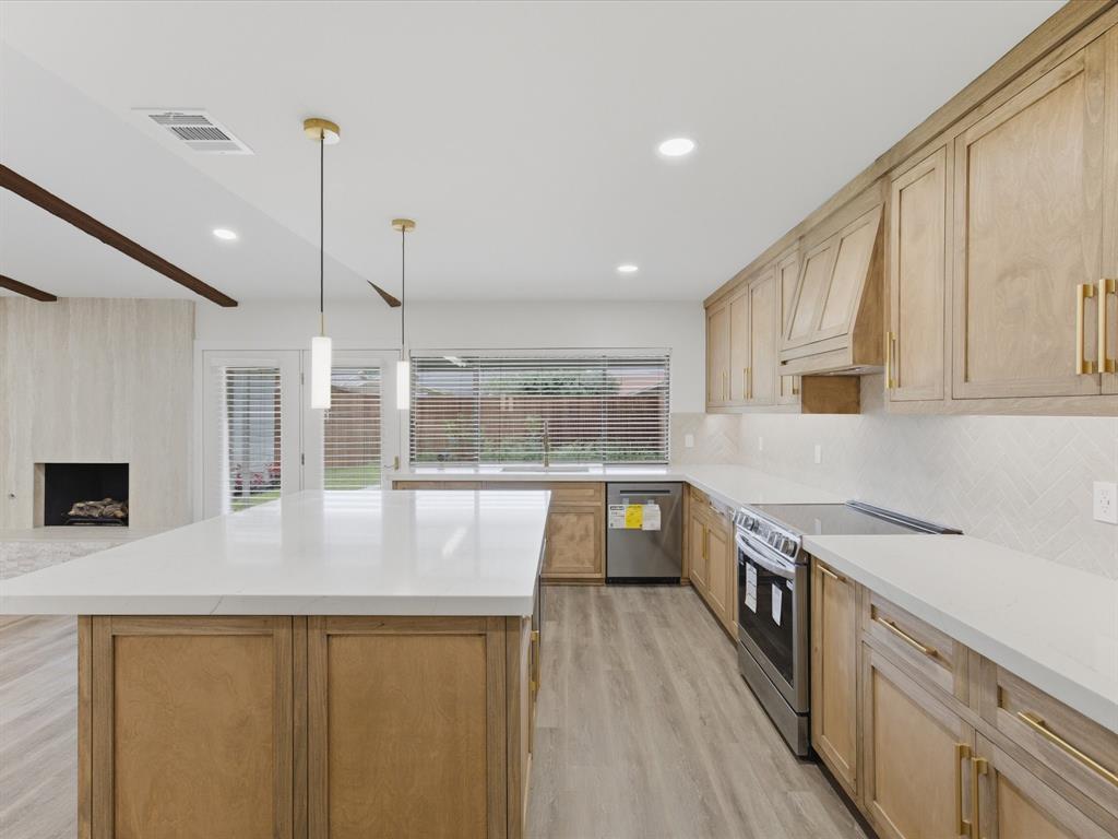 Woodlake 8 - Residential