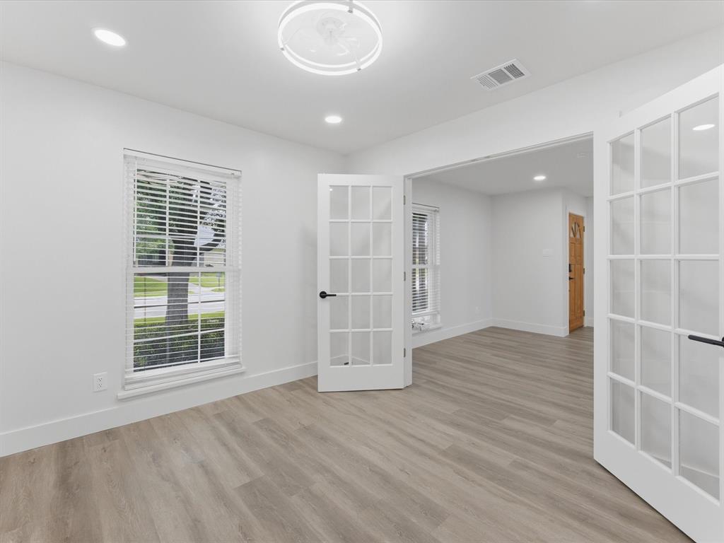 Woodlake 8 - Residential