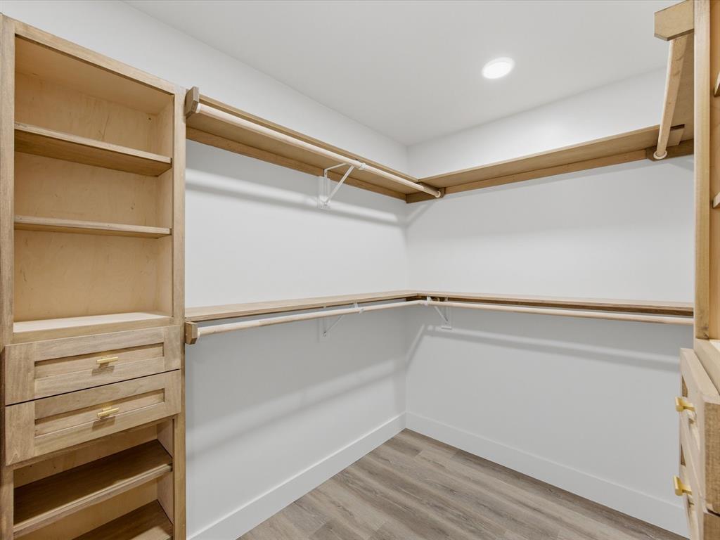 Woodlake 8 - Residential