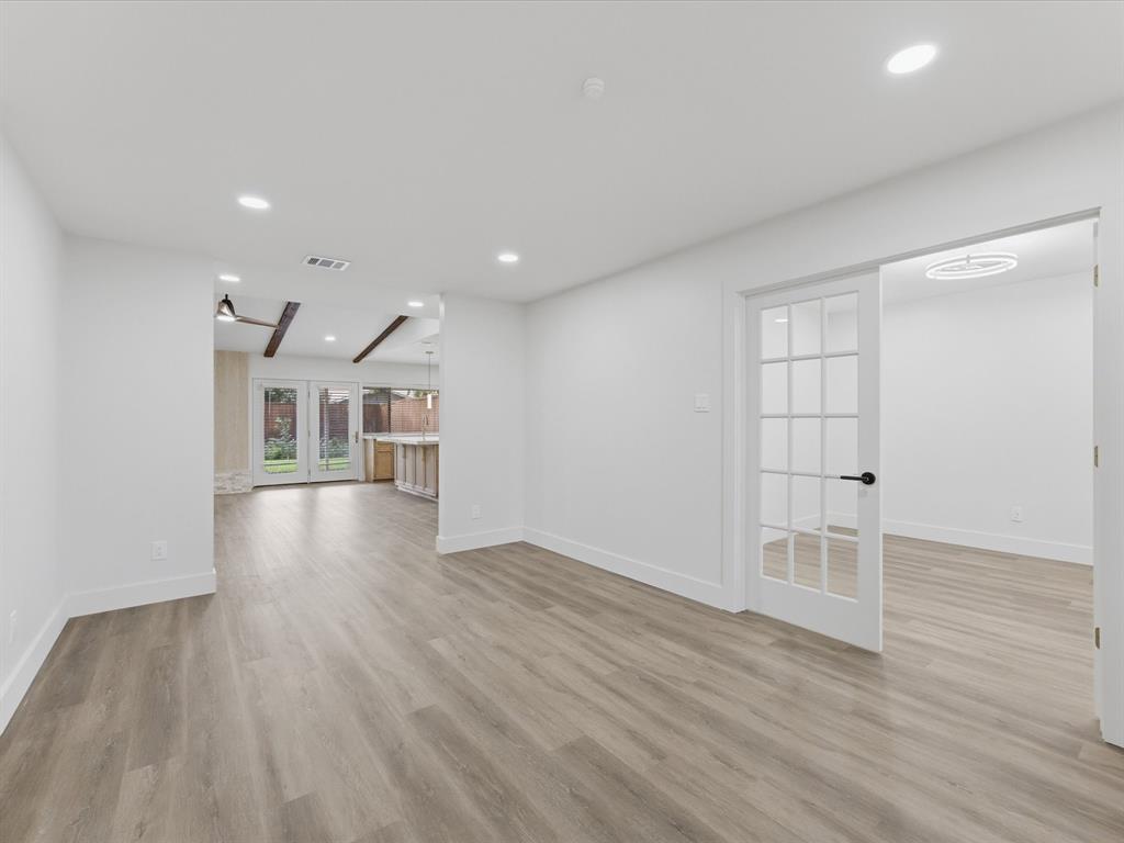 Woodlake 8 - Residential