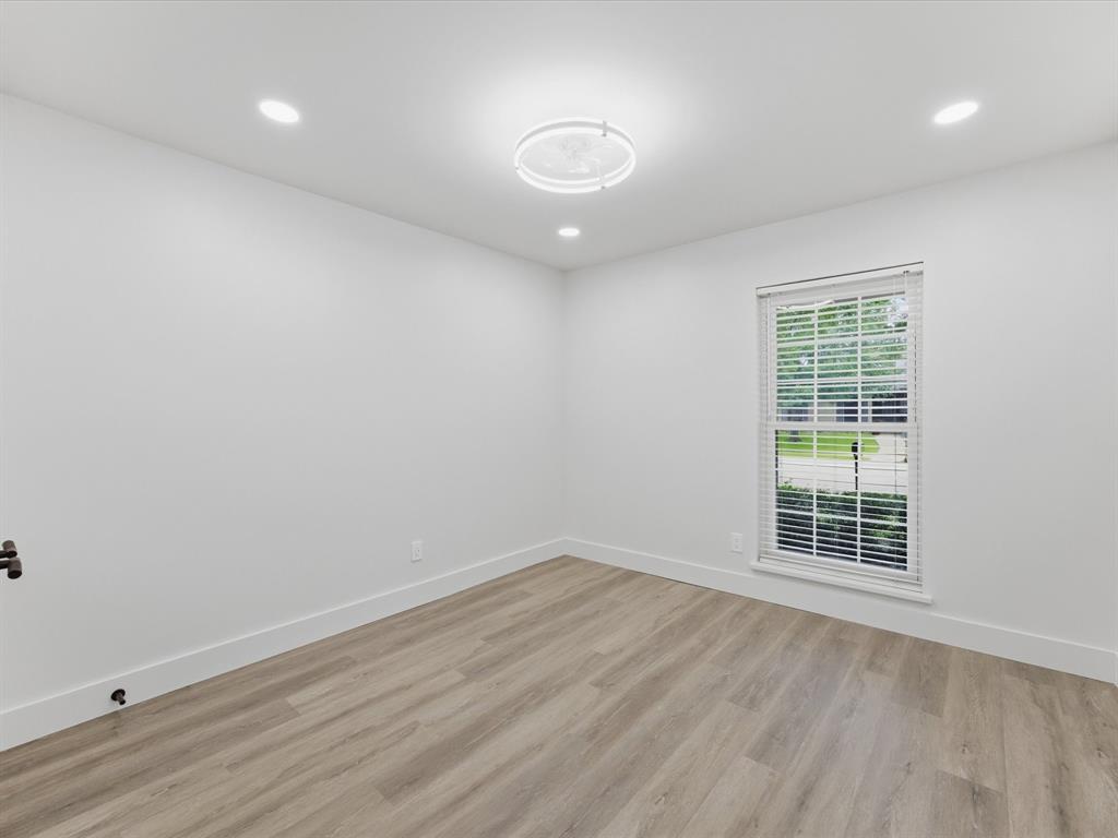 Woodlake 8 - Residential