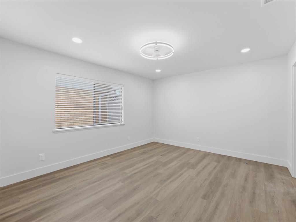 Woodlake 8 - Residential
