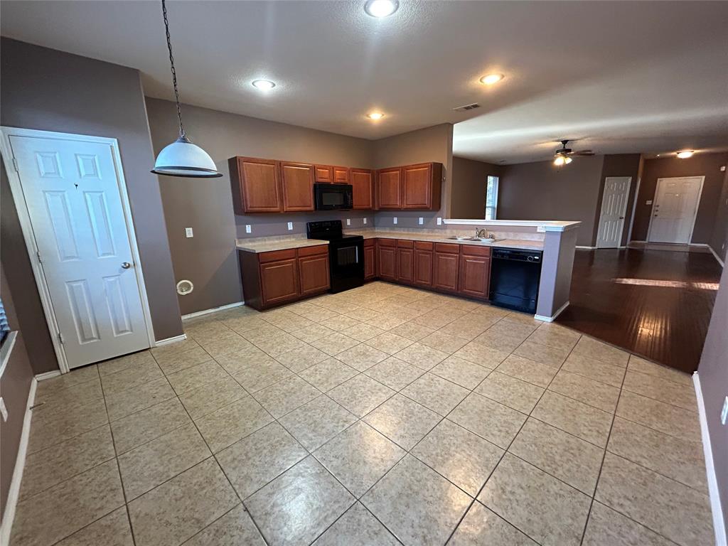 Parks At Boat Club The - Residential Lease