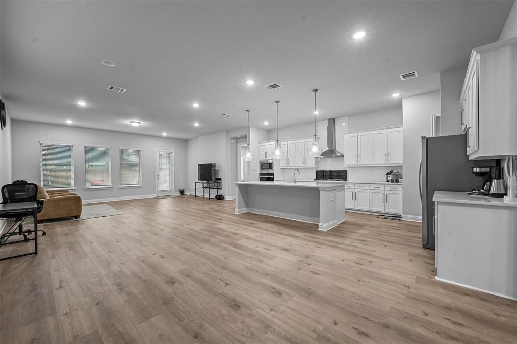 BAYSIDE WEST PH 2 - Residential