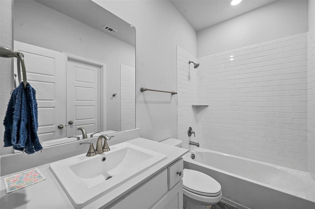 BAYSIDE WEST PH 2 - Residential