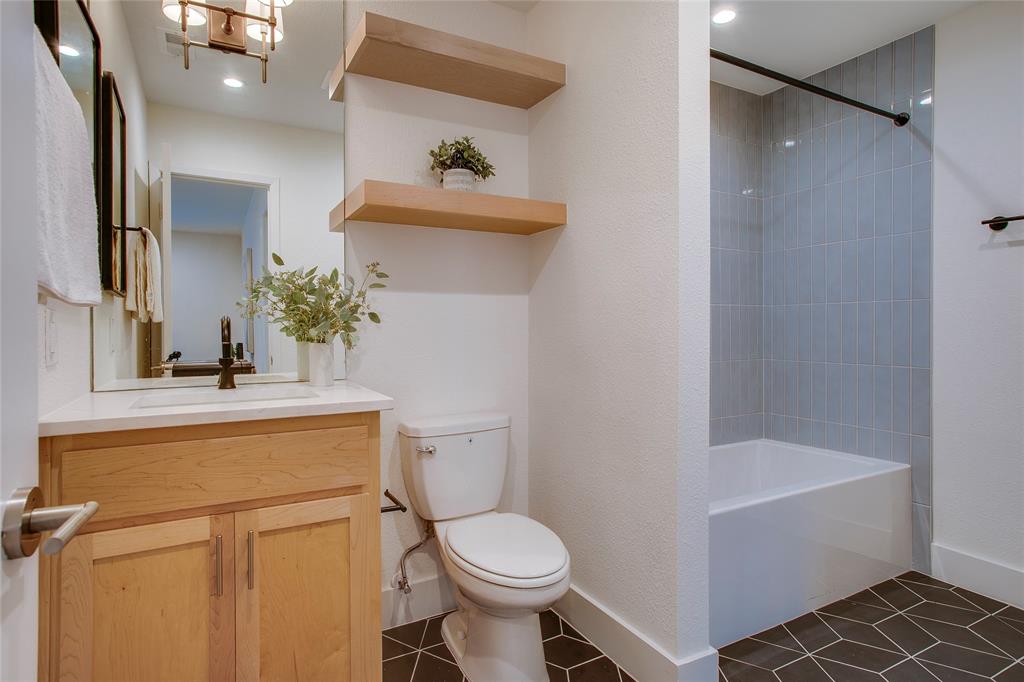 Highlands Condo - Residential