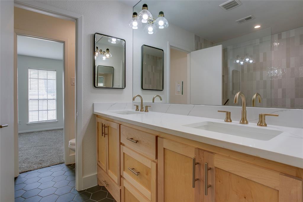 Highlands Condo - Residential