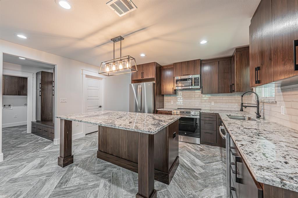 Oak Trail Shores Sec A - Residential